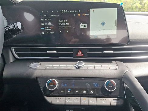New 2026 Hyundai Elantra Limited FWD image 17