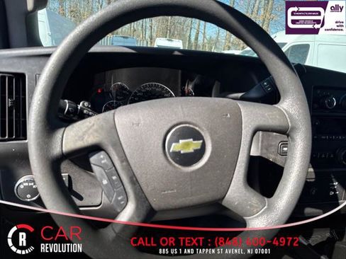 Used 2020 Chevrolet Express 3500 LS image 16