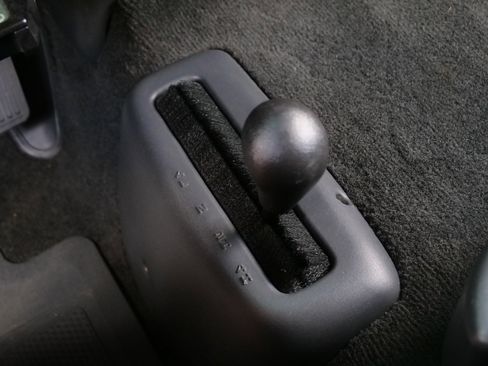 Used 2001 GMC Sierra 3500 4x4 Extended Cab image 11