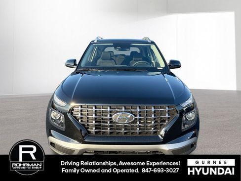 New 2026 Hyundai Venue SEL image 3