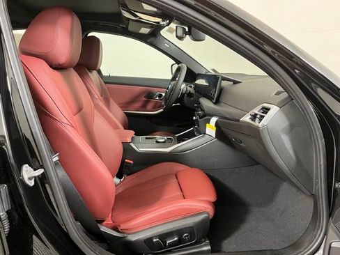 Used 2025 BMW 330i xDrive Sedan w/ Premium Package AWD/4WD image 22