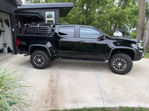 Used 2022 Chevrolet Colorado ZR2 AWD/4WD image 2