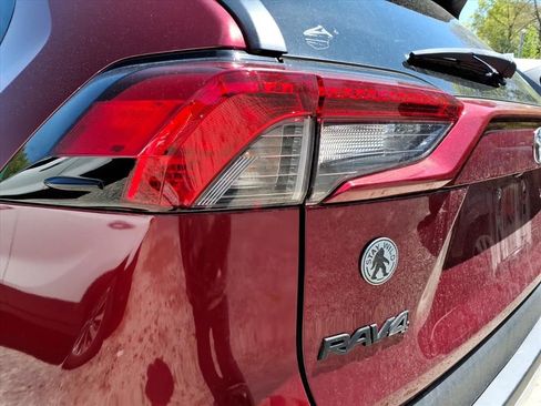 Used 2019 Toyota RAV4 Adventure w/ Cold Weather Package AWD/4WD image 9