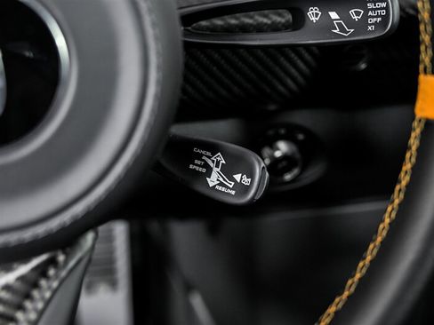 Used 2019 McLaren Senna RWD image 36
