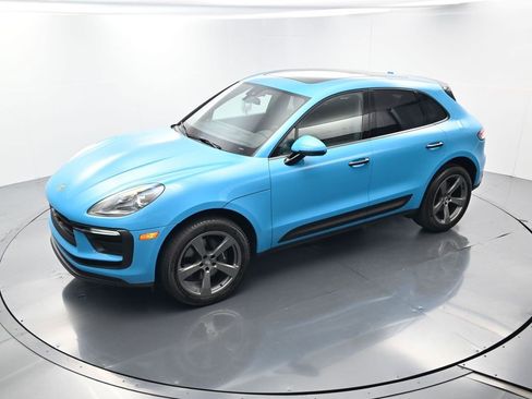 Used 2023 Porsche Macan image 34