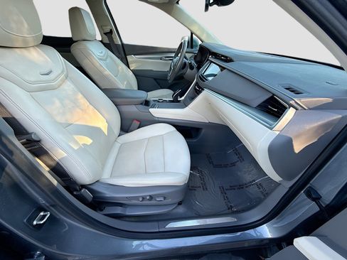 Used 2022 Cadillac XT5 Premium Luxury FWD image 14