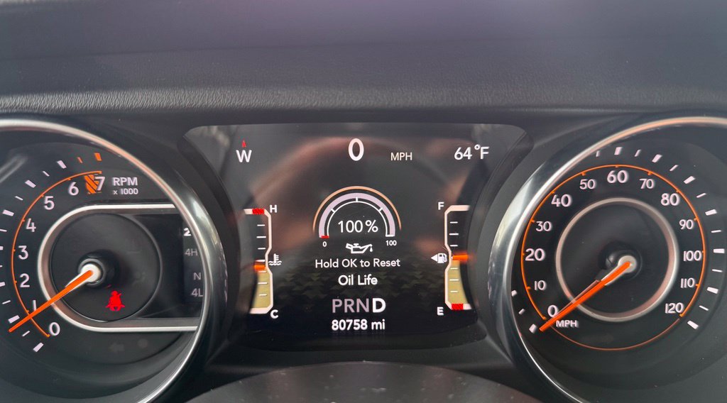 Used 2019 Jeep Wrangler Unlimited Sahara w/ Uconnect 4C Nav & Sound Group AWD/4WD image 41