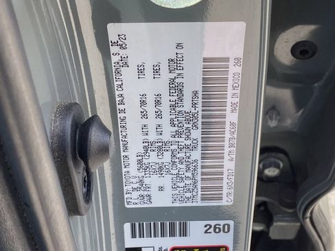 Used 2023 Toyota Tacoma TRD Off-Road image 15