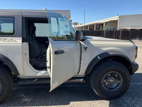 New 2025 Ford Bronco 2-Door w/ Sasquatch Package image 27