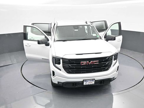 New 2025 GMC Sierra 1500 Elevation image 42