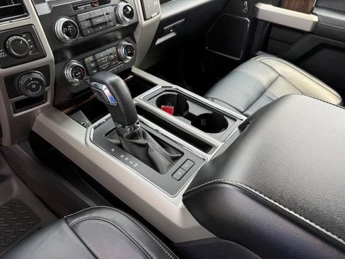 Used 2020 Ford F150 Lariat w/ Equipment Group 502A Luxury AWD/4WD image 26