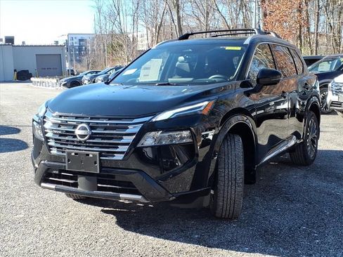 New 2026 Nissan Rogue Platinum w/ Platinum Premium Package image 2