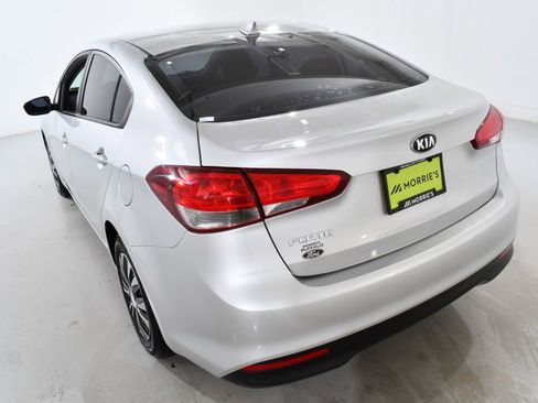 Used 2018 Kia Forte LX w/ LX Rear Camera Package image 14