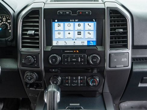 Used 2018 Ford F150 XLT w/ Equipment Group 302A Luxury AWD/4WD image 23