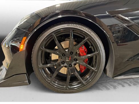 Used 2016 Chevrolet Corvette Stingray Coupe w/ 2LT Preferred Equipment Group RWD image 45