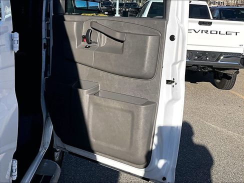 Used 2024 Chevrolet Express 2500 w/ Driver Convenience Package image 12