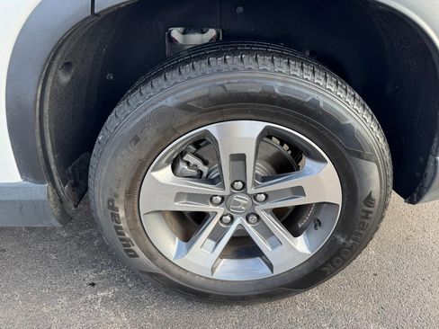 Certified 2024 Honda Pilot EX-L image 7