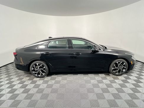 New 2025 Kia K5 EX image 2