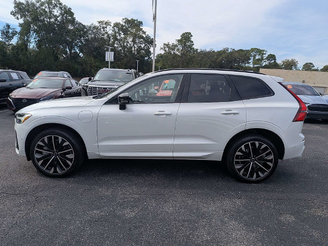 Used 2026 Volvo XC60 T8 Ultra w/ Protection Package Premier AWD/4WD image 2