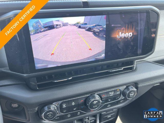 Used 2026 Jeep Wrangler Unlimited Sahara AWD/4WD image 30