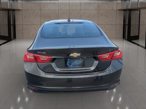 Used 2017 Chevrolet Malibu LT FWD image 18