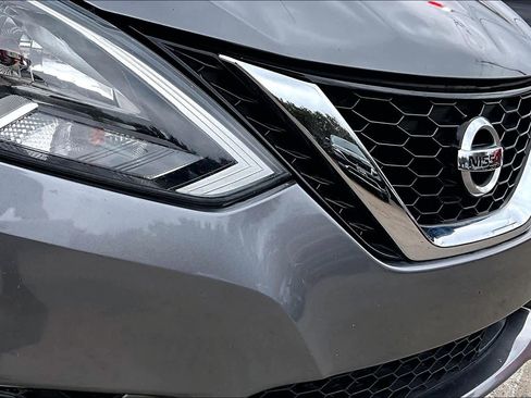 Used 2019 Nissan Sentra S image 28