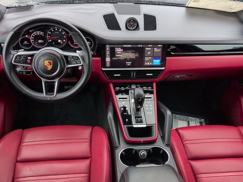 Used 2021 Porsche Cayenne image 29