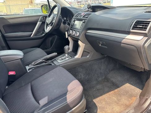 Used 2017 Subaru Forester 2.5i w/ Alloy Wheel Package AWD/4WD image 18