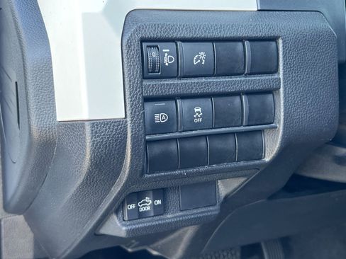 Used 2024 Toyota Tacoma TRD Off-Road image 30