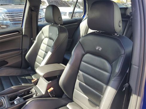 Used 2017 Volkswagen Golf R 4-Door image 19
