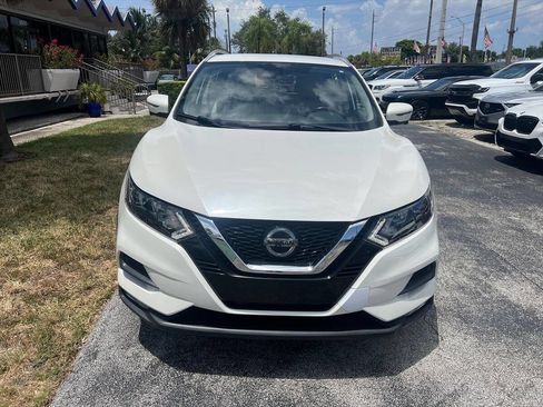 Used 2020 Nissan Rogue Sport SV w/ Technology Package image 3