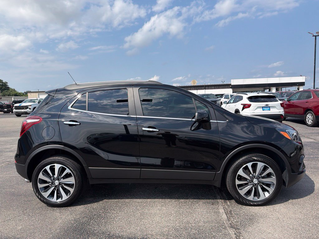 Used 2022 Buick Encore Preferred w/ Safety Package AWD/4WD image 2