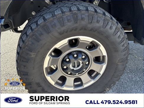 Used 2023 Ford F250 Platinum w/ Tremor Off-Road Package image 11