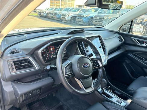 Used 2023 Subaru Ascent Limited AWD/4WD image 10