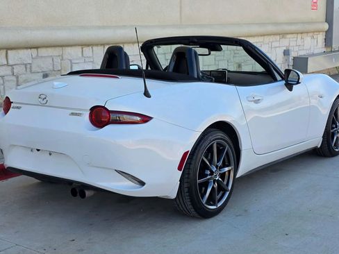 Used 2016 MAZDA MX-5 Miata Grand Touring image 3
