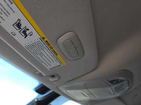 Used 2022 Chrysler Pacifica Touring-L image 30