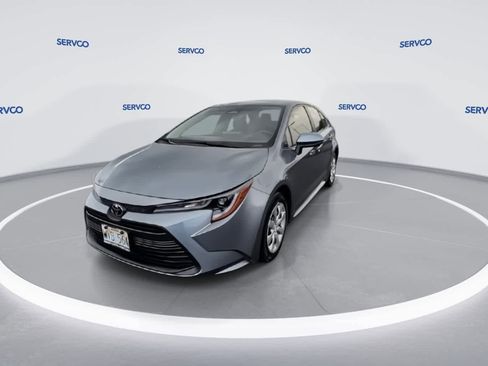 Used 2023 Toyota Corolla LE image 4