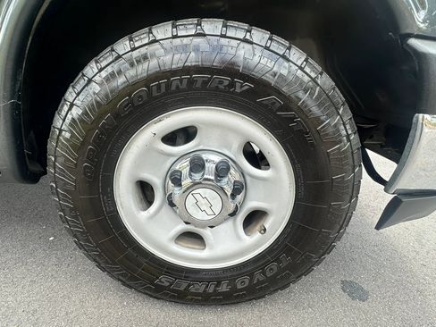 Used 2017 Chevrolet Express 3500 LT w/ LT Preferred Equipment Group RWD image 11