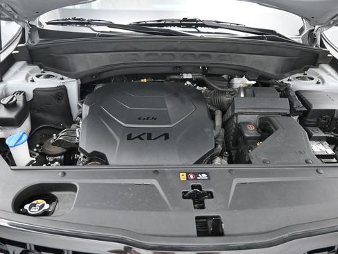 Certified 2023 Kia Telluride SX Prestige X-Line AWD/4WD image 12
