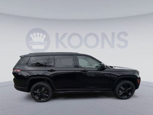 New 2025 Jeep Grand Cherokee L Altitude image 8