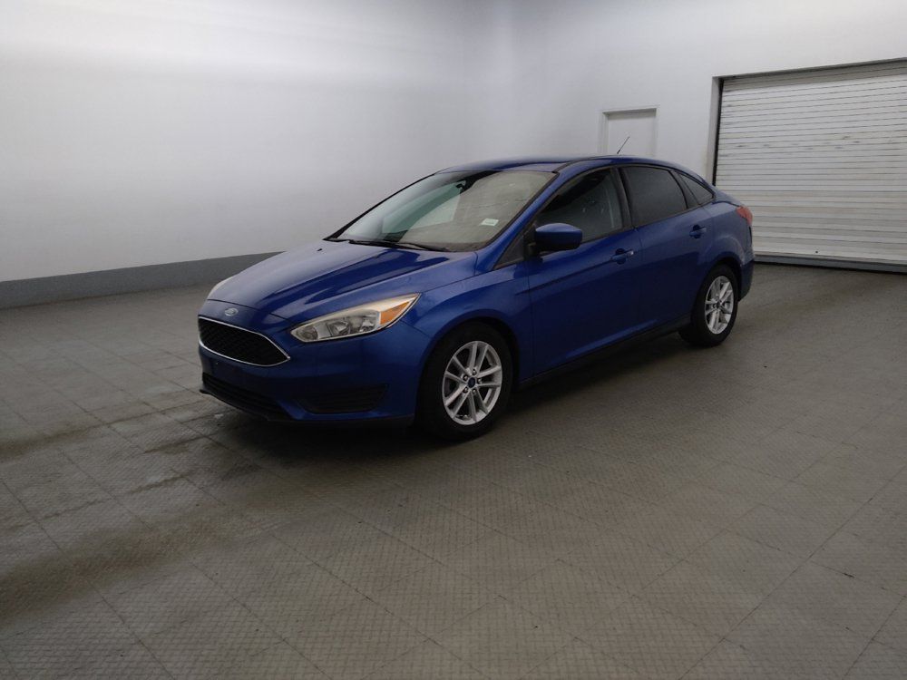 Used 2018 Ford Focus SE FWD image 2