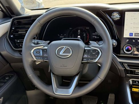 Used 2026 Lexus TX 350 AWD w/ Technology Package image 9