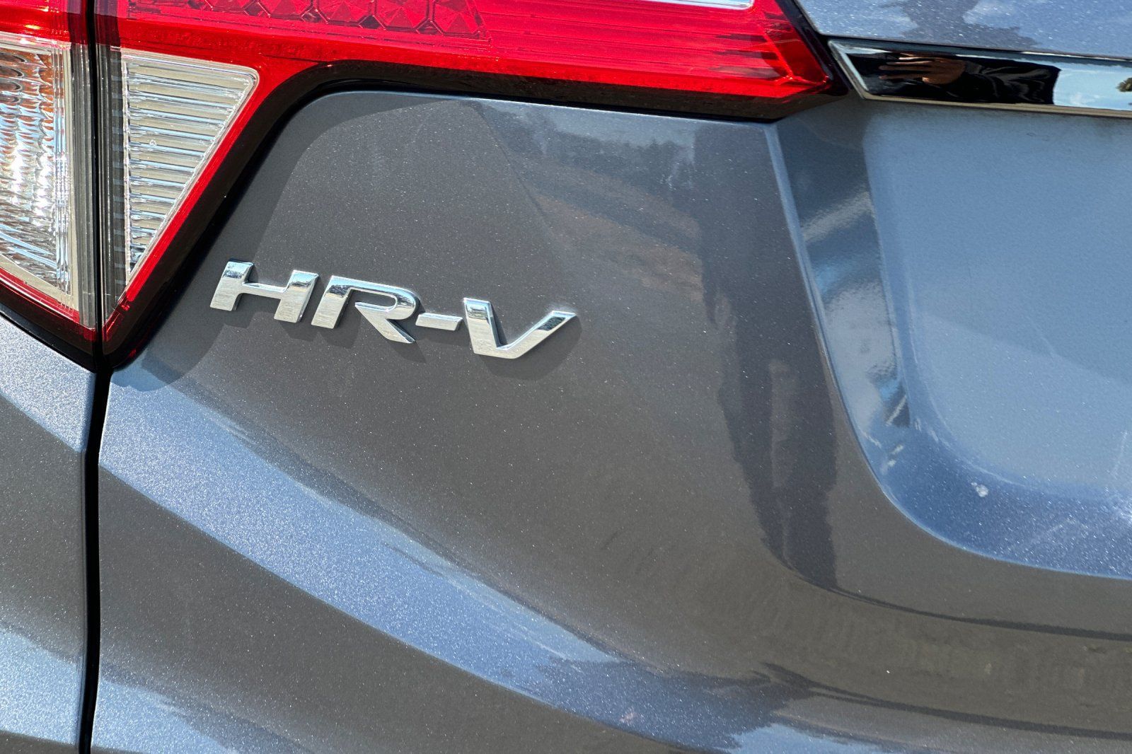 Used 2021 Honda HR-V Sport image 12