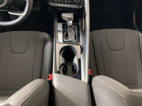 New 2025 Hyundai Elantra Hybrid FWD image 22