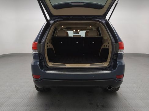 Used 2019 Jeep Grand Cherokee Limited image 29