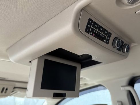 Used 2011 Nissan Armada Platinum w/ 2nd Row Captain Seat Pkg image 8