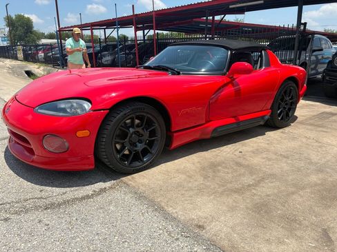 Used 1995 Dodge Viper RT/10 RWD image 2