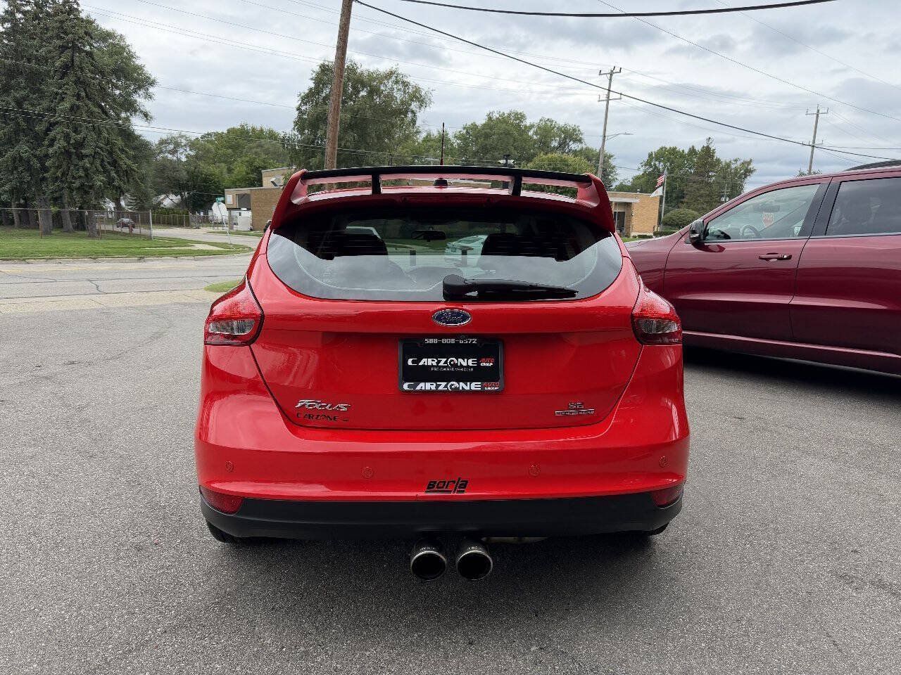 Used 2016 Ford Focus SE w/ Equipment Group 201A FWD image 5