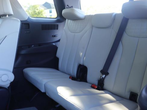 Used 2023 Hyundai Palisade Limited w/ Cargo Package image 15
