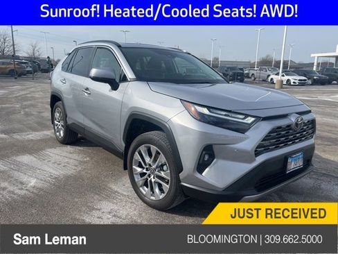 Used 2025 Toyota RAV4 Limited image 1